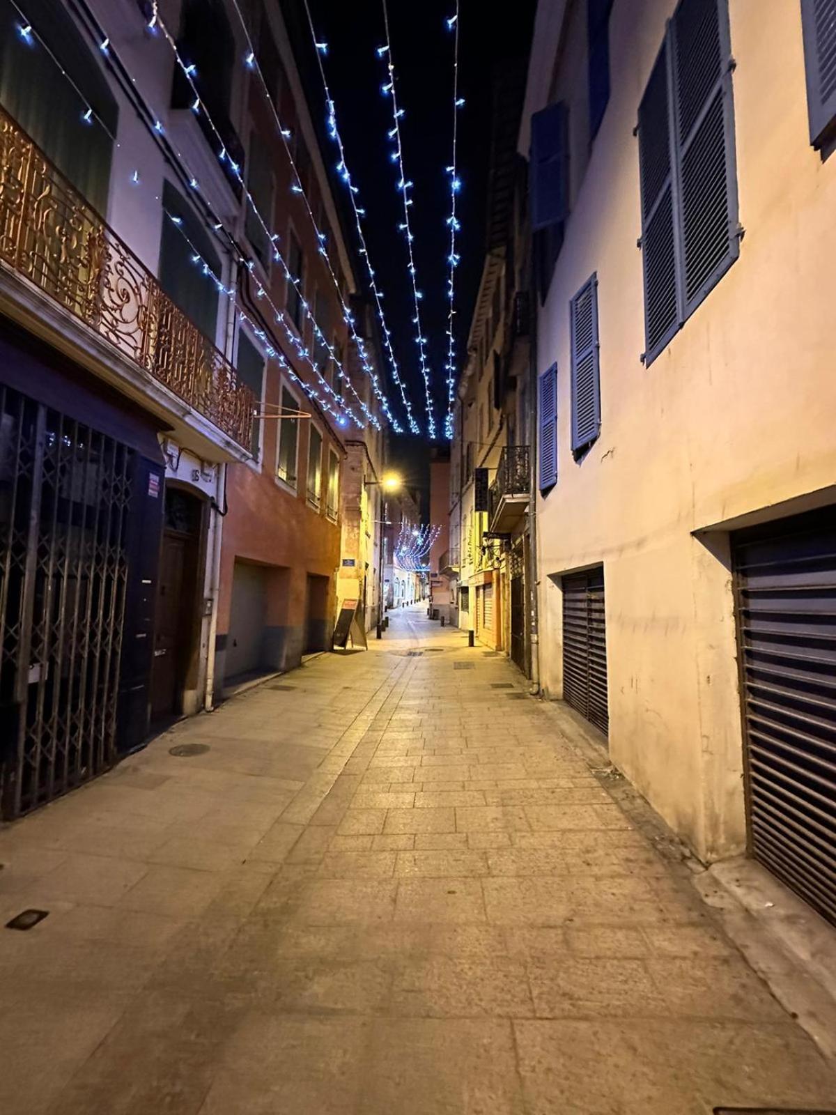 Spacieux Appartement 2 Chambres Plein Coeur De Perpignan Exteriör bild